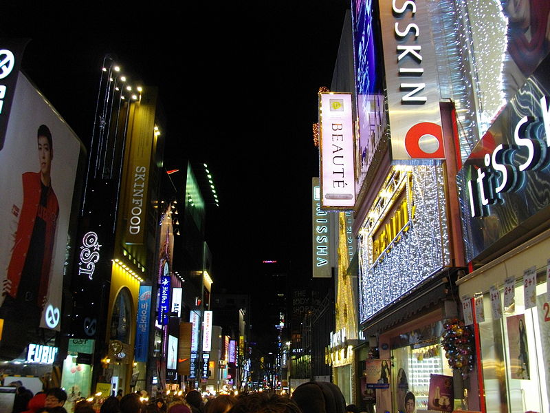 Myeong-dong-Streets.jpg Myeong-dong Streets