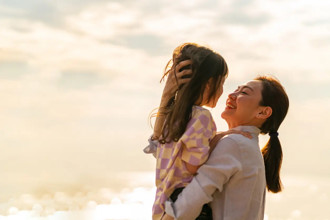 asian-mother-and-daughter