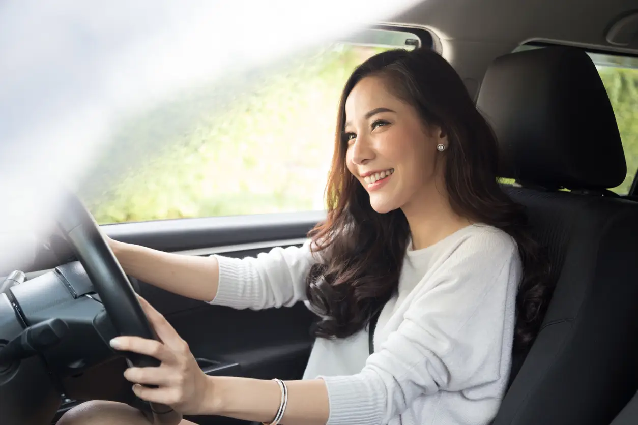 woman-drive-car-licence-singapore