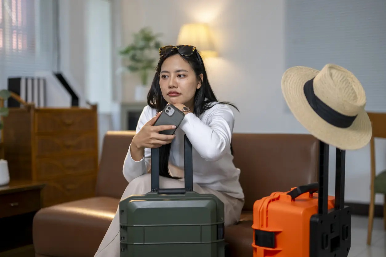 woman-packing-travel-stress