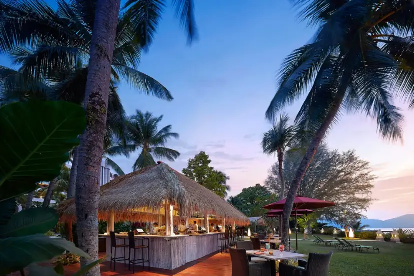 nearby-destinations_park-royal-hotel