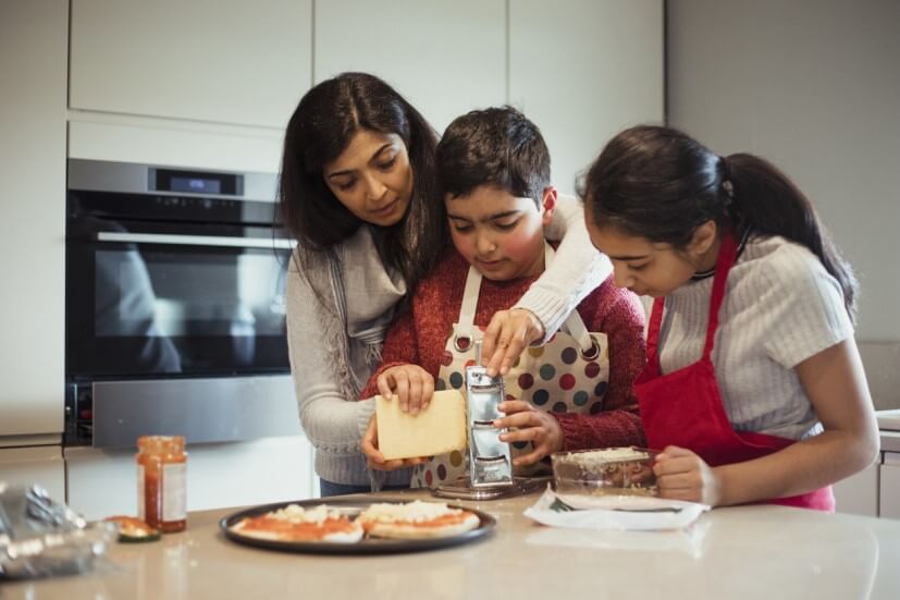 Cooking to bond with teens