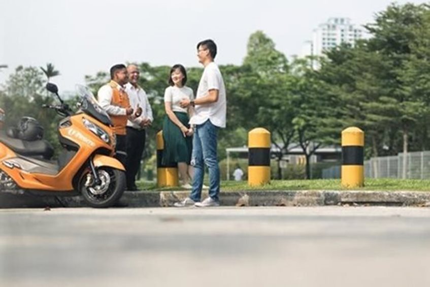 orange force talking to customers