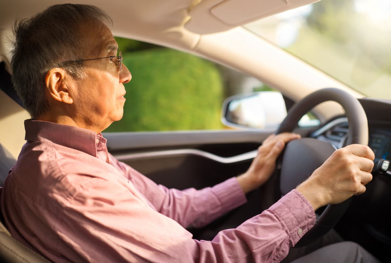 medical checks and license renewal for senior drivers-image