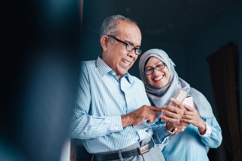 Using social media to reconnect during retirement