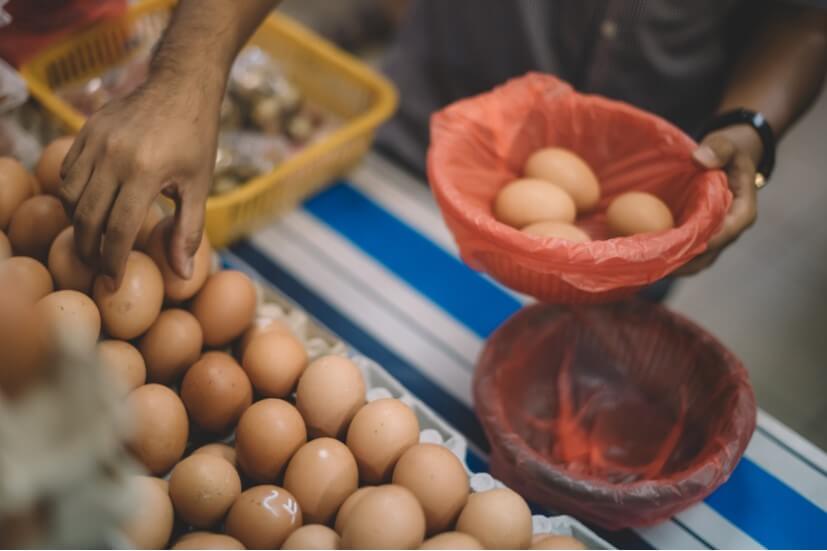 Eggs are one of the 10 best foods to eat for weight loss.