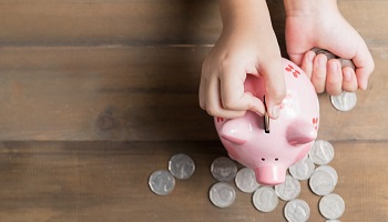 How much should I give my child for allowance?-image